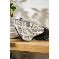 Ulster Weavers 'Herbs & Spices' Food Print Pair of Micro Mitts in Grey