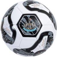 Newcastle United FC Tracer Football in White