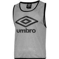 Umbro Training Bib in Light Grey | Size: Medium/Large