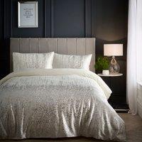 Portfolio Home Marseilles Printed Velvet Metallic Duvet Cover Quilt Set Pillowcase in Cream | Size: Single