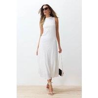 WOVCOR Women's Textured Sleeveless Maxi Dress with Relaxed Silhouette in White | Size: Medium