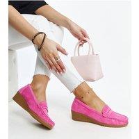 Love Lace Women's Mocassin Suede Wedge Loafers Almond Toe Rubber Sole Slip On in Pink | Size: 5.5