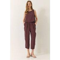 Bianco Lucci Women's Sleeveless Crew Neck Blouse & Carrof Ft Pants Set in Aubergine | Size: Small