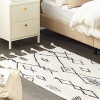 Wyld and Coco Heritage Off-White and Black Cotton 80 x 150 cm Geometric Tassel Rug in White | Size: 80 cm x 150 cm