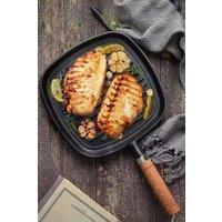 Living and Home Square Cast Iron Griddle Pan Frying Cookware Grill Pan with Wood Handle 22cm in Black