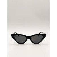 SVNX Women's Black Classic Cateye Sunglasses