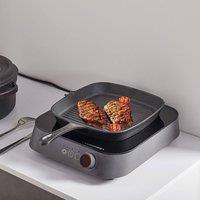Living and Home Cast Iron Skillet Frying Pan Square Grill Griddle Pan with Handle & Oil Spout Grilling Cookware in Black