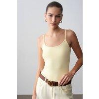 Dilvin Women's Slim Fit Sleeveless Cami Blouse in Lemon | Size: Small