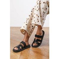 Where's That From Women's 'Alana' Chunky Link Detail Strap Sandal in Black | Size: 7