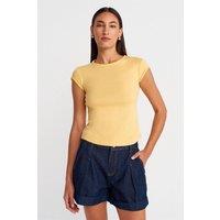 Dilvin Women's Slim Fit Cotton Crew Neck T-Shirt in Lemon | Size: Small