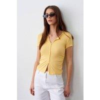 Dilvin Women's Slim Fit V-Neck Button Blouse in Amber | Size: Small