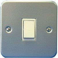Dencon 1 Gang 2 Way Metal Clad Light Switch in Silver