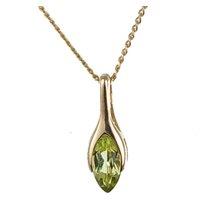 Ojewellery Women's 9ct Yellow Gold Peridot Minimalist Marquise Necklace in Green | Size: 18 inches
