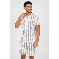 Brave Soul Men's Wavy Stripe Revere Collar Short Sleeve Shirt in Off-White | Size: Medium