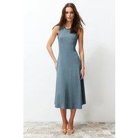 WOVCOR Women's Boat Neck Sleeveless Skater Midi Dress in Dark Grey | Size: Small