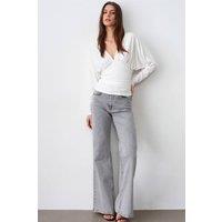 Dilvin Women's Slim Fit V-Neck Wrap Blouse in White | Size: Medium