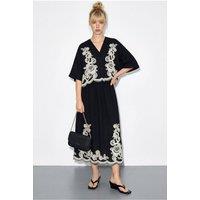 Bianco Lucci Women's Oversized V-neck Embroidered 3/4 Sleeve Shirt & Wide Leg Pants Set in Black | Size: Small