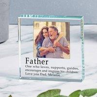 Uniqueful Men's Personalised Definition of a Dad Glass Token Fathers Day Gift for Dad in Clear