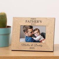 Uniqueful Men's Personalised First Fathers Day Wood Picture Frame 7 x 5 for Dad in Brown