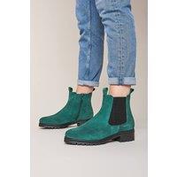 Moshulu Women's 'Saar' ' Suede Chelsea Boots in Green | Size: 6