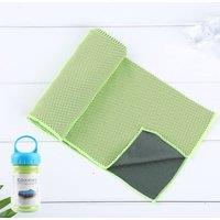 Quipulse Two-Tone Cooling Towel in Green