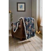 Deyongs Stag Sherpa Throw - Navy Forest Print, 140x180cm - Reversible Fleece Blanket | Size: 140 cm x 180 cm