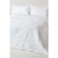 Homescapes Cotton Rich Floral Pattern Bedspread in White | Size: Double
