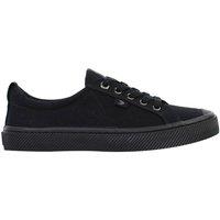 Cariuma OCA Low Black Plimsolls | Size: 4.5