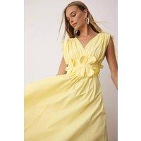 WOVCOR Women's Floral Applique Plunge Neck Maxi Dress in Lemon | Size: 6
