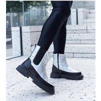 Love Lace Women's Galvani Metallic Insulated Snow Boots With Side Zipper Ankle in Silver | Size: 7.5