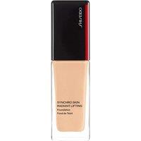 Shiseido Synchro Skin Radiant Lifting Foundation in Shell | Size: 30ml