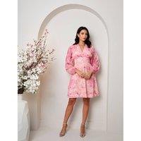 Chi Chi London Women's Plus Size Long Sleeve Floral Mini Dress in Pink | Size: 18
