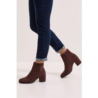 Dorothy Perkins Women's Morgan Round Toe Medium Block Heel Ankle Boots in Brown | Size: 3