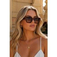 Lemon Daisy Accessories Women's The 'Vacation Mode' Sunglasses in Brown