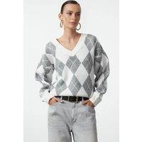 WOVCOR Women's V-Neck Argyle Knit Jumper in Ecru | Size: Large