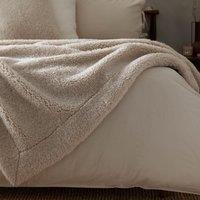 Yard Olann Faux Shearling Throw in Natural | Size: 130 cm x 180 cm