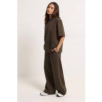 PixieGirl Women's Petite Wide Leg Joggers in Chocolate | Size: 10S