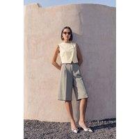 Dilvin Women's Crepe Woven Waistcoat in Cream | Size: Large
