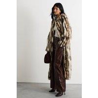 Warehouse Women's Premium Zig Zag Longline Faux Fur Coat in Mono | Size: 6