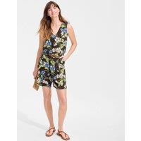 Lands' End Women's Creaseless Shorts | Size: 8