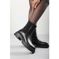 Where's That From Women's Fadira Chelsea Boot With Elastic Panel in Black | Size: 8