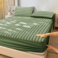 Velosso Jumbo Cord Faux Fur Fitted Sheet with Faux Fur in Olive | Size: King