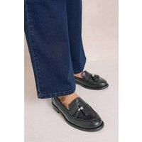 Evans Women's Leather Tassel Loafer In Wide E & Extra Wide EEE Fit in Black | Size: 5E