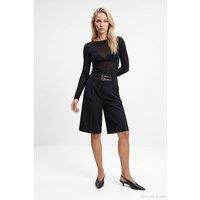 Dilvin Women's Tailored Pull-On Shorts in Black | Size: Small