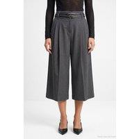 Dilvin Women's Tailored Pull-On Shorts in Charcoal | Size: Medium