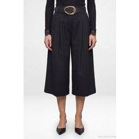 Dilvin Women's Women's Tailored Pull-On Shorts in Black | Size: Medium