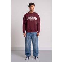 LONDON ATTITUDE Men's Relaxed Fit Collegiate Front Print Sweatshirt in Burgundy | Size: Medium