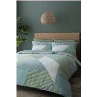 Catherine Lansfield Larsson Geo Duvet Cover Set in Green | Size: King