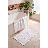 Allure Bath Fashions Gracie Floral Jacquard Scalloped Bath Mat in White