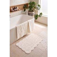 Allure Bath Fashions Gracie Floral Jacquard Scalloped Bath Mat in Cream